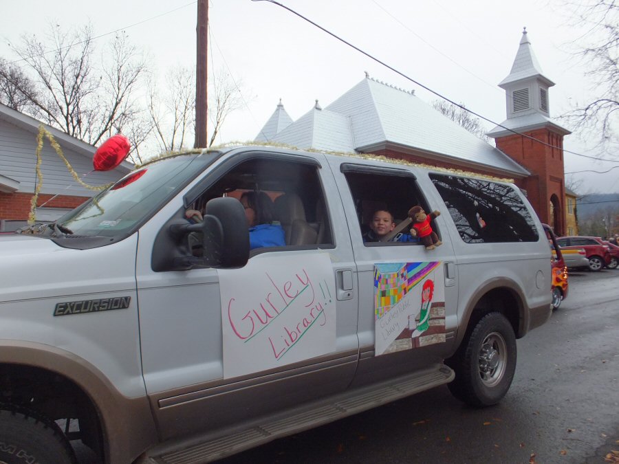Gurley Christmas Parade 2013