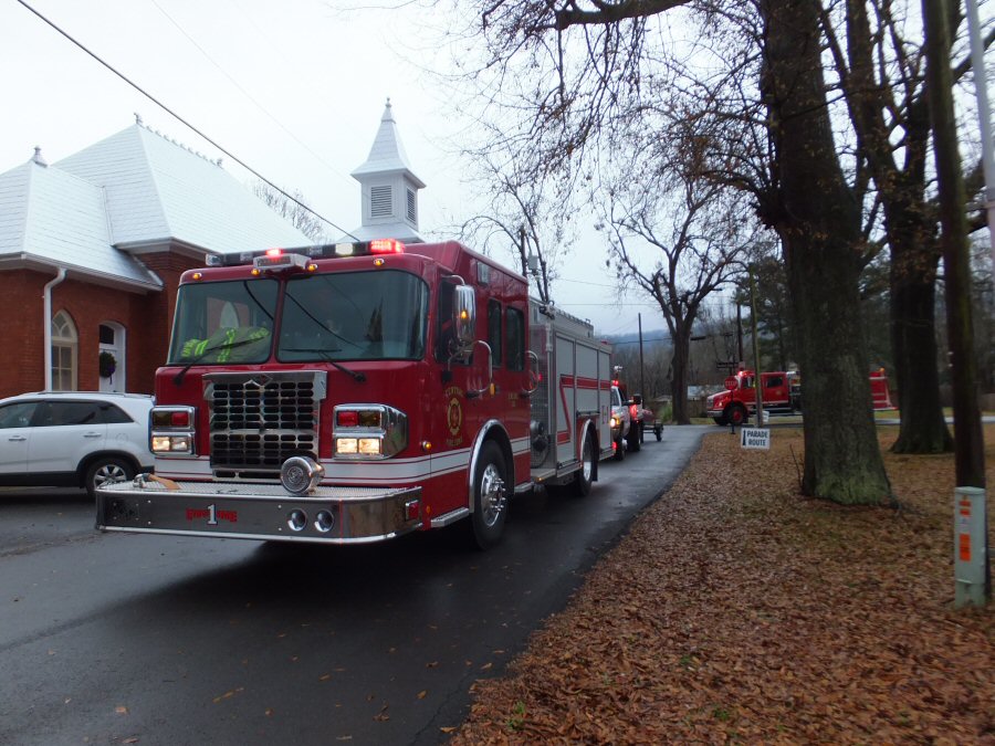 Gurley Christmas Parade 2013